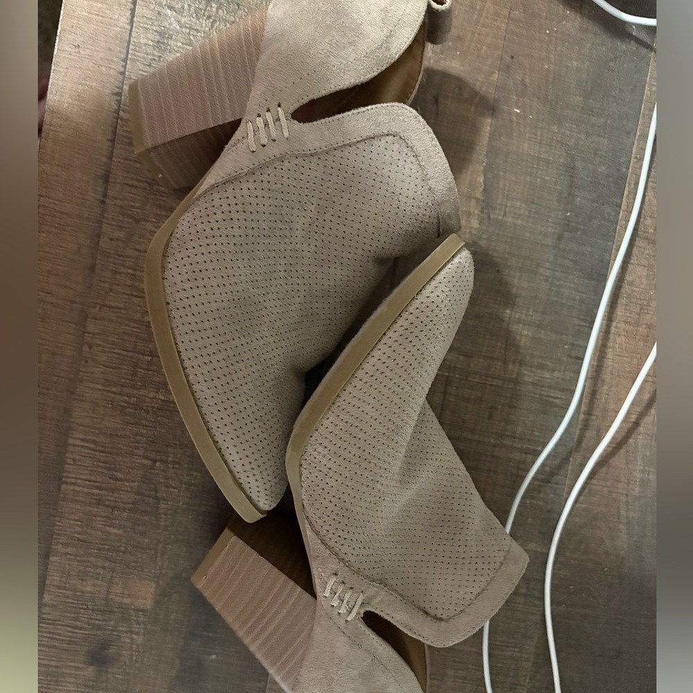 Sugar Women's Beige Heeled Boots